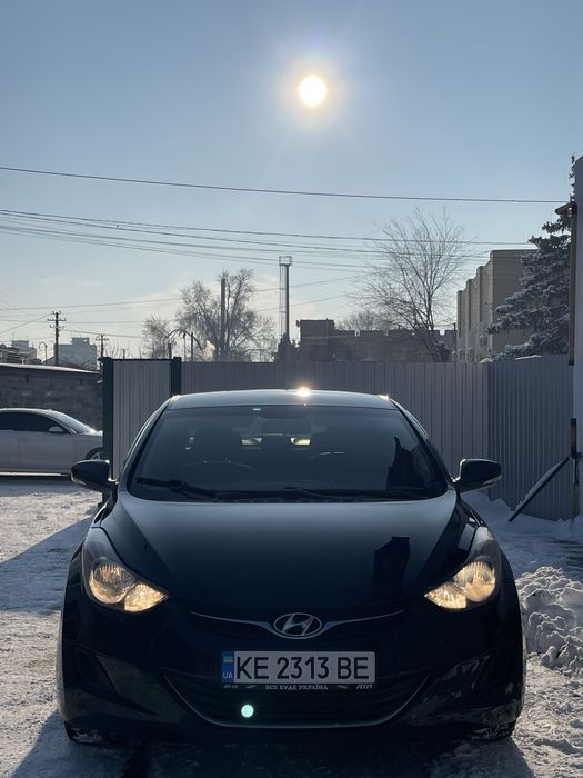Hyundai Elantra 2013 газ/бензин