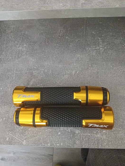 TMAX 560 uchwyt na kierownice