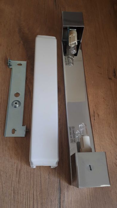 Lampa pod szafkowa
