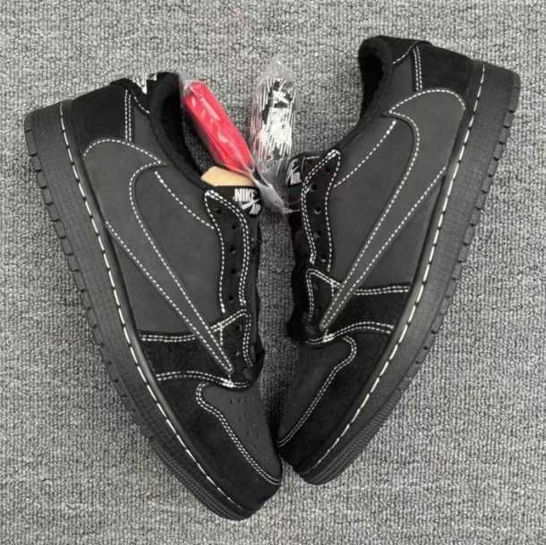 Jordan_1_Retro_Low_OG_SP_Travis_Scott_Black R.43