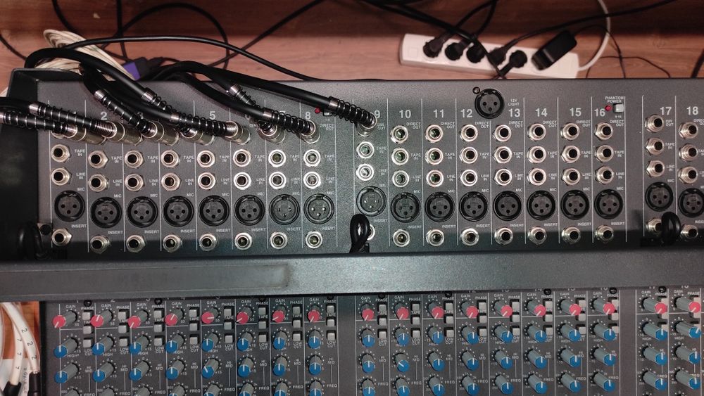 Мікшерний пульт Carvin studio/live 24