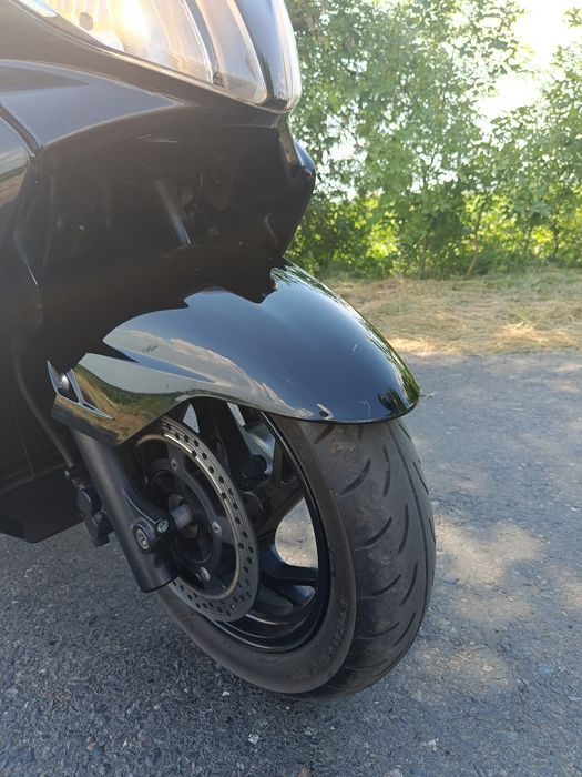 Скутер Suzuki Skywave