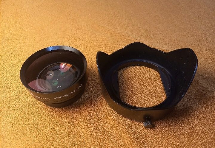 Объектив  широкоугольный для фотоаппарата Canon