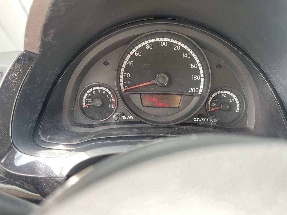Volkswagen Up 1.0