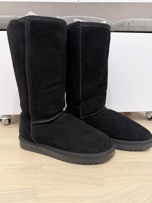 Зимові чоботи UGG