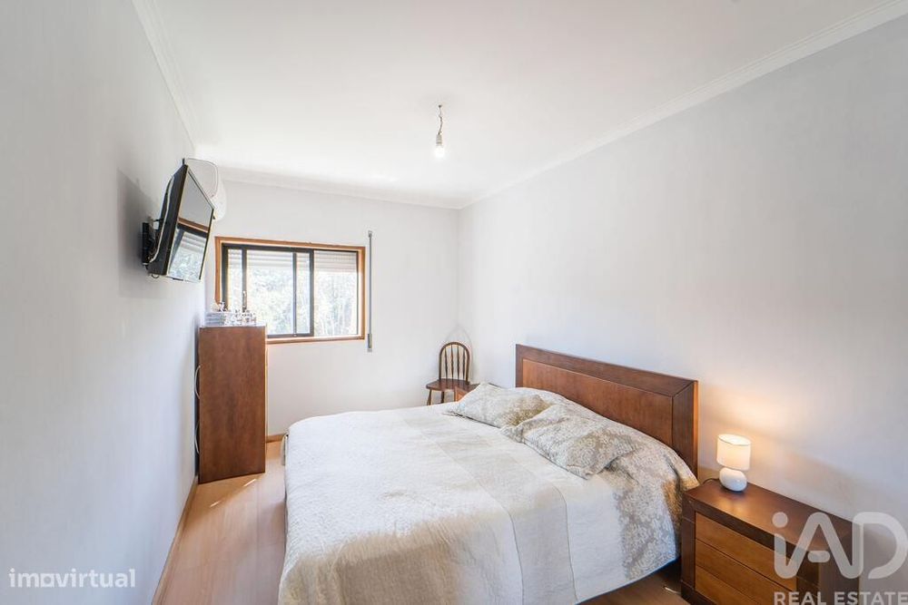 Apartamento T2 em Chafé de 88 m2