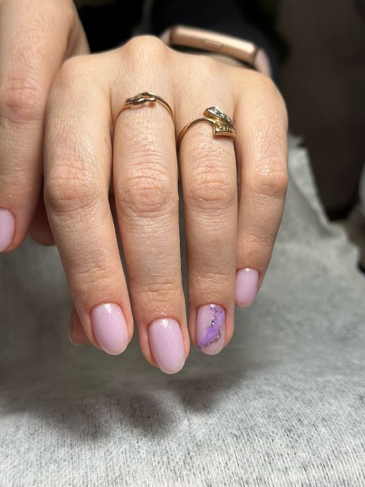 Нігті (нарощування, манікюр та педикюр). Левітана. Світло є!