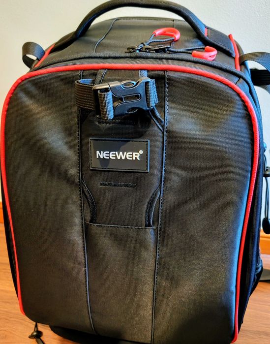 Mochila Profissional Neewer Pro (Grande Capacidade / Antirroubo) – Como Nova