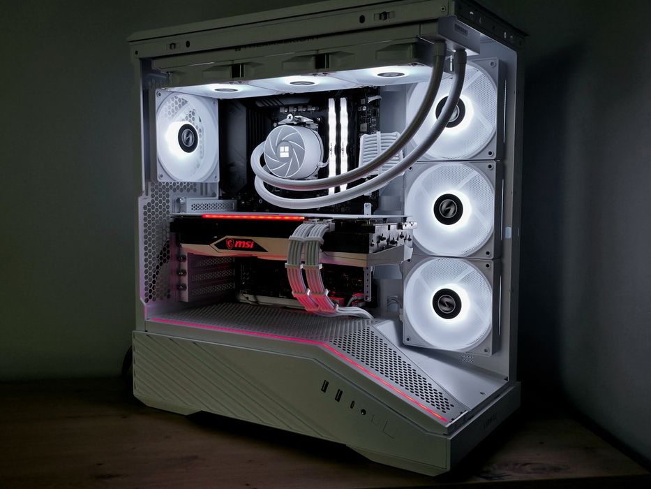 Komputer gamingowy RTX 3070 TI Ryzen 5 32GB 1TB Argb