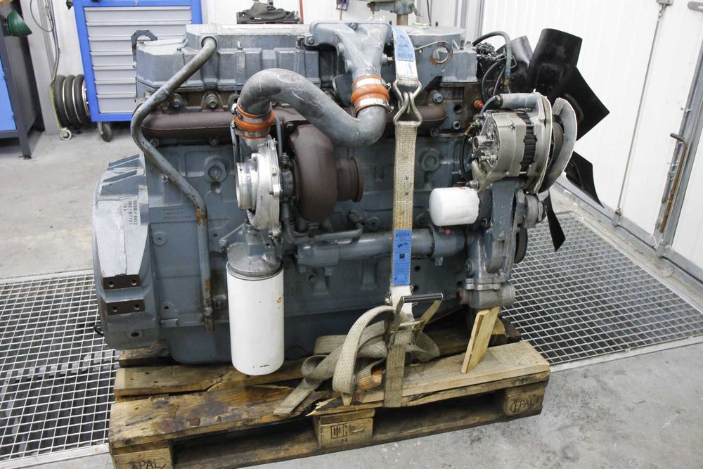 Silnik detroit international case dt466 perkins 1306 edi Navistar 40