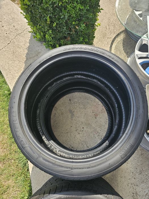255 35 19. 285 30 19 різноширокі Pirelli P Zero