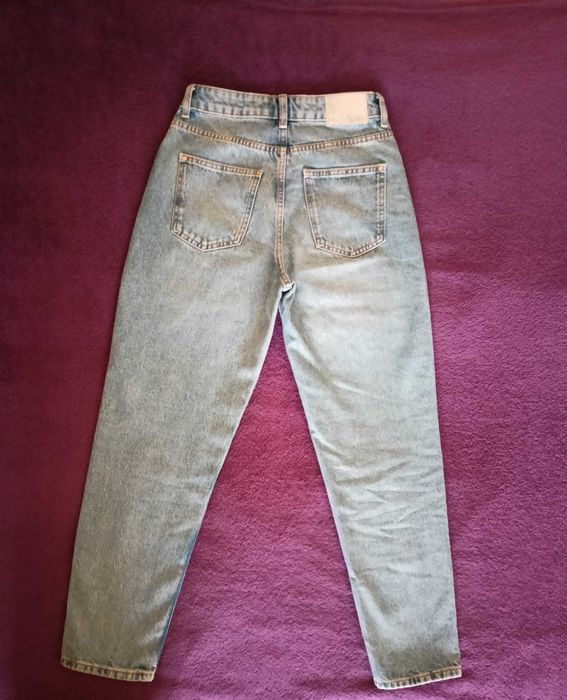 Spodnie mom jeans firmy Zara