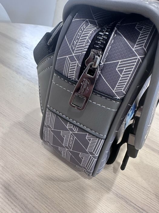 Mala Lacoste cinza