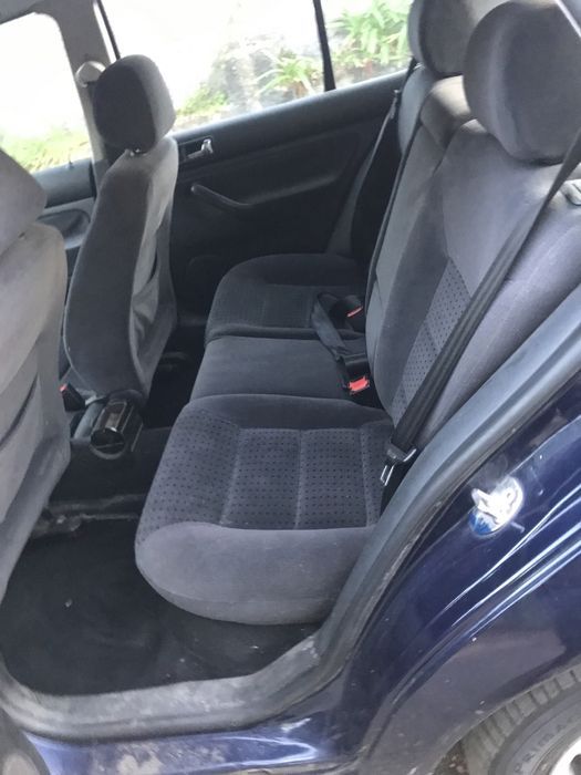Golfe 4 (1.4 gasolina ano 1999
