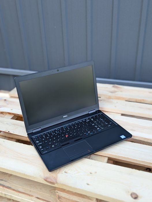 Ноутбук DELL Latitude 5580/15.6/i5-6/8/256/FHD/IPS/Бюджетний.Надійний