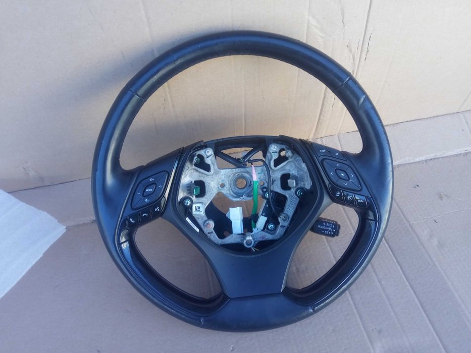 toyota  ch-r 2017 kierownica tempomat