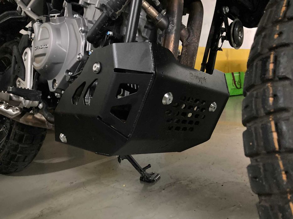 CF Moto 450 MT com muitos extras