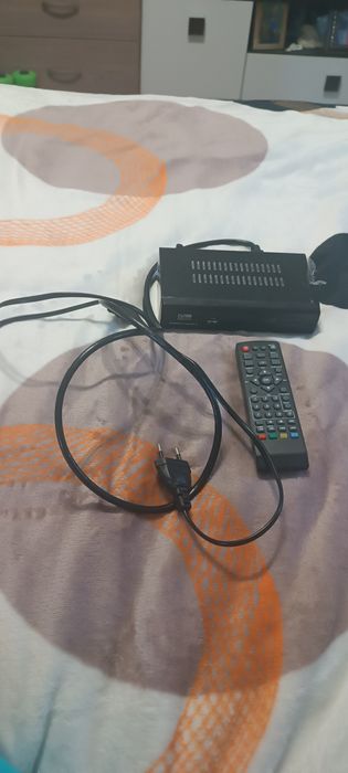 Тюнер DVB-T2 0967 з підтримкою wi-fi адаптера / Цифровий ефірний тюнер
