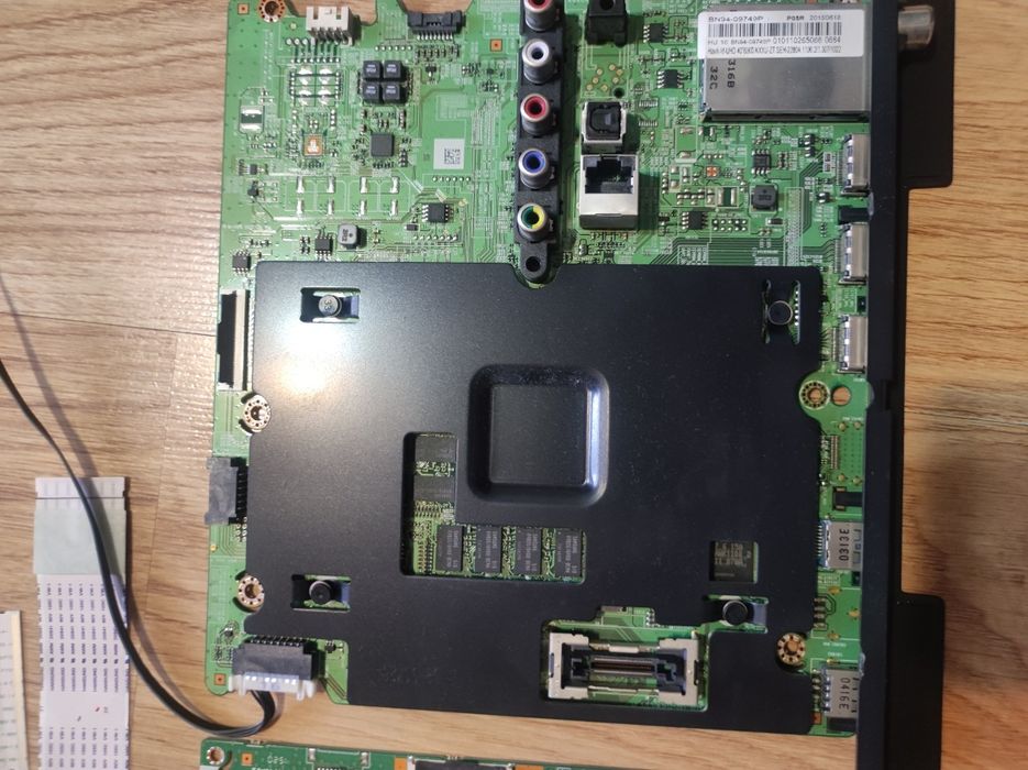 Samsung UE40JU6000 (części)