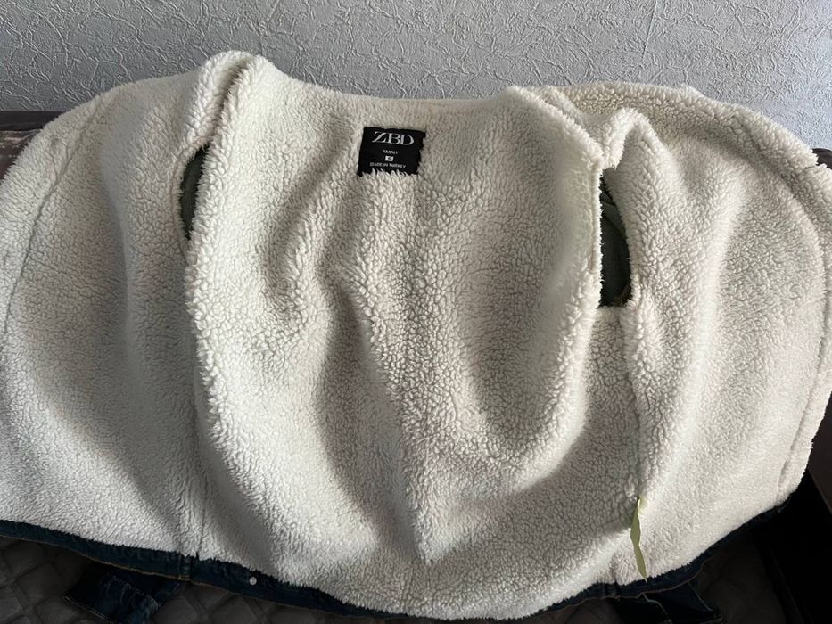 Чоловіча джинсова курточка