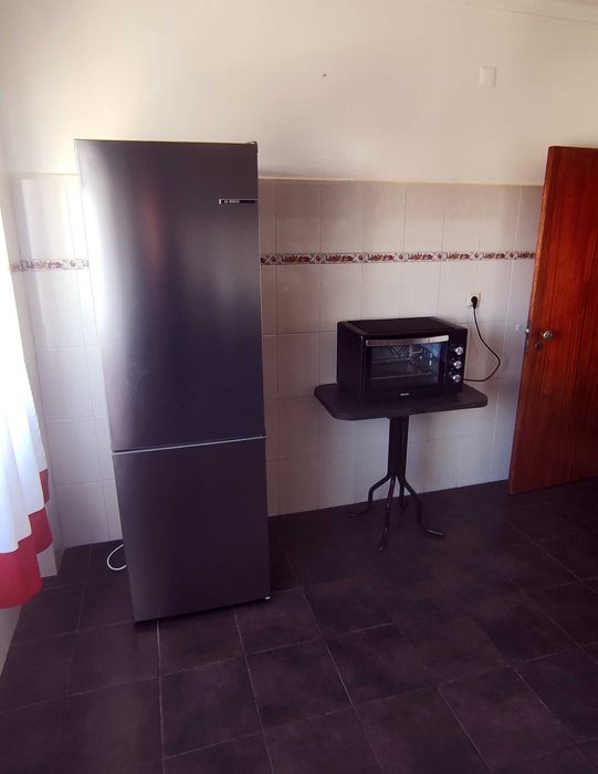 Quarto ambiente acolhedor, a 30 min da Praça Comércio