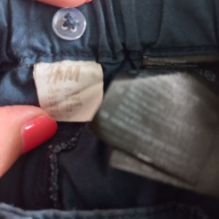 Krótkie granatowe spodenki regulowane rozm 74 H&M