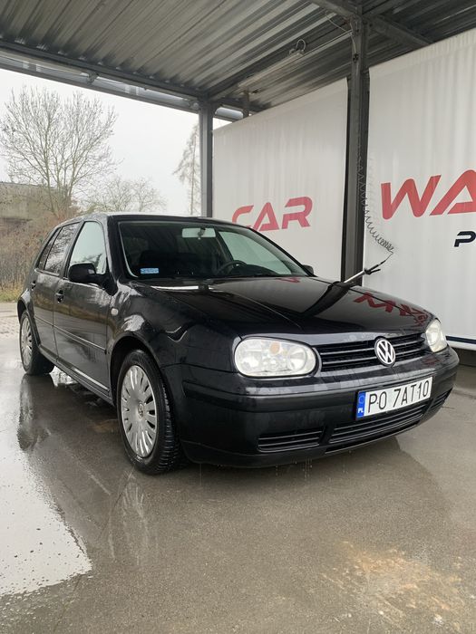 Volkswagen Golf 4 1.6 benz 2000