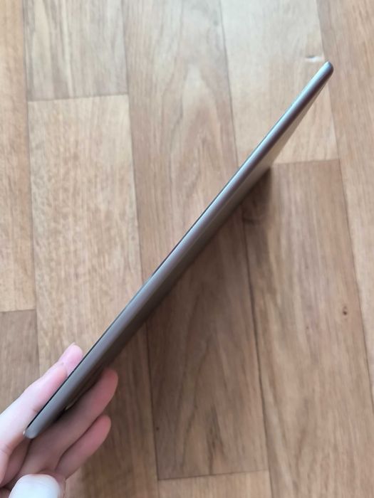iPad Air 2 9.7" 64 ГБ LTE планшет Apple