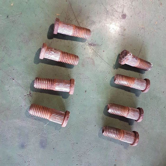 śruba nakrętka szpilka koła śruba tarczy piaggio porter aixam ligier js xtoo jdm chatenet baroder ch26 jdm xtoo oryginal