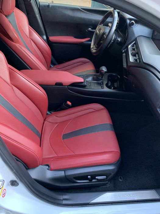 Lexus UX 250 híbrido