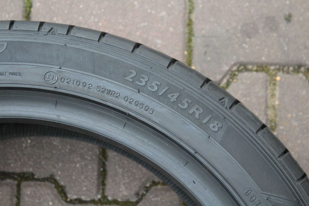 235 45 R18 Dunlop SP Sport Maxx 05