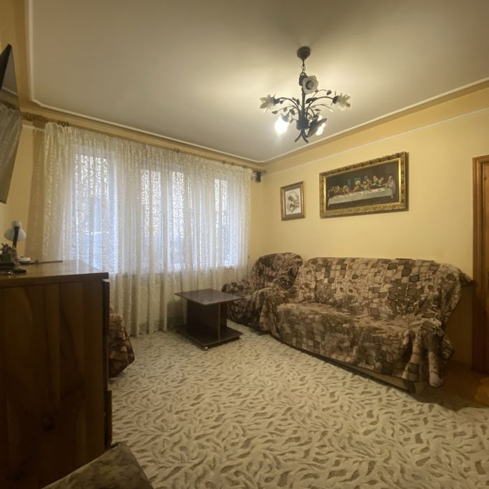 Продам будинок по вулиці Симеренків.