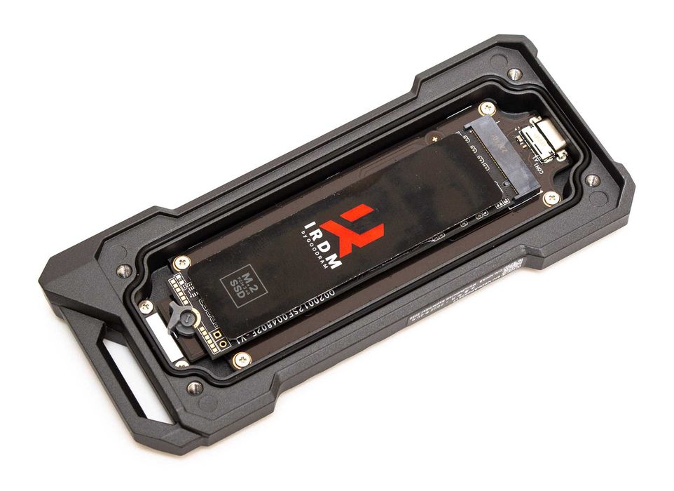 Новый карман Asus TUF Gaming A1 M.2 SSD NVME/Sata USB 3.2 Type-C