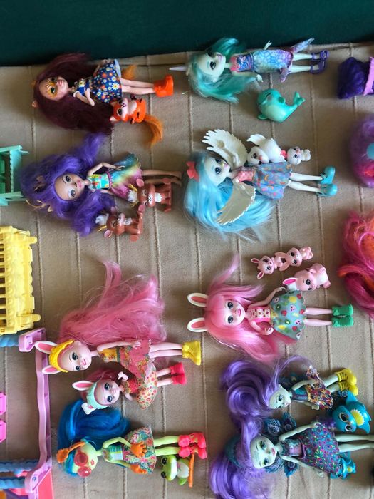 18 lalek enchantimals plus domek plus bawialnia