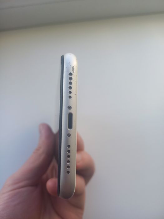 iPhone 11 на 64гб