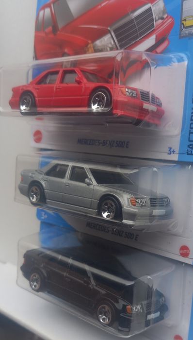 Conj 3 hot wheels mercedes-benz 500 E