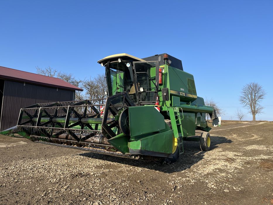 Зернозбиральний комбайн Джон дір 1075