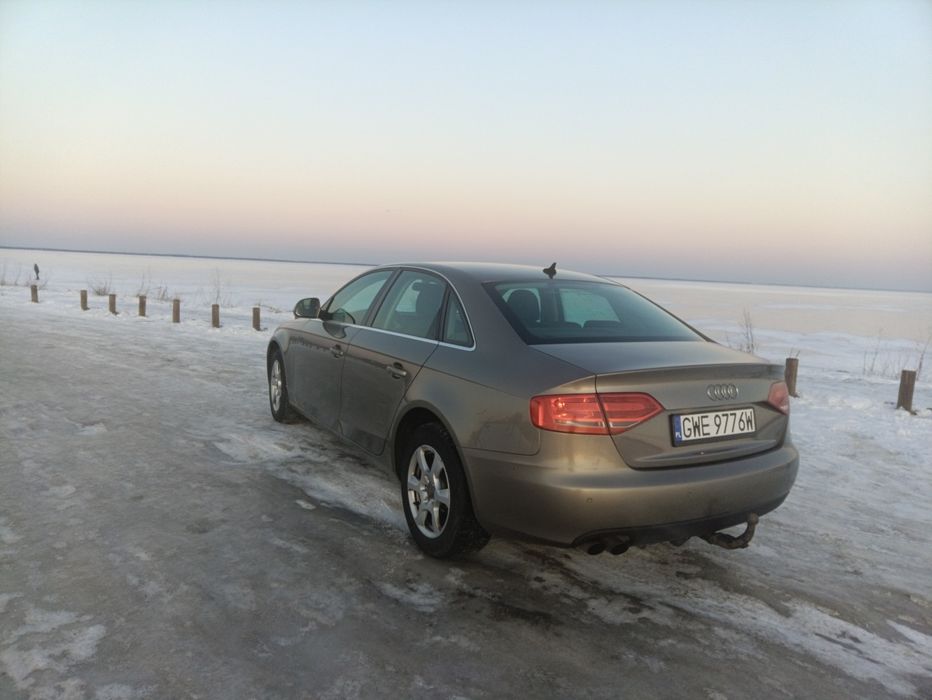 Audi A4 B8 Sedan 2.0Td   Led  Bi-xenon