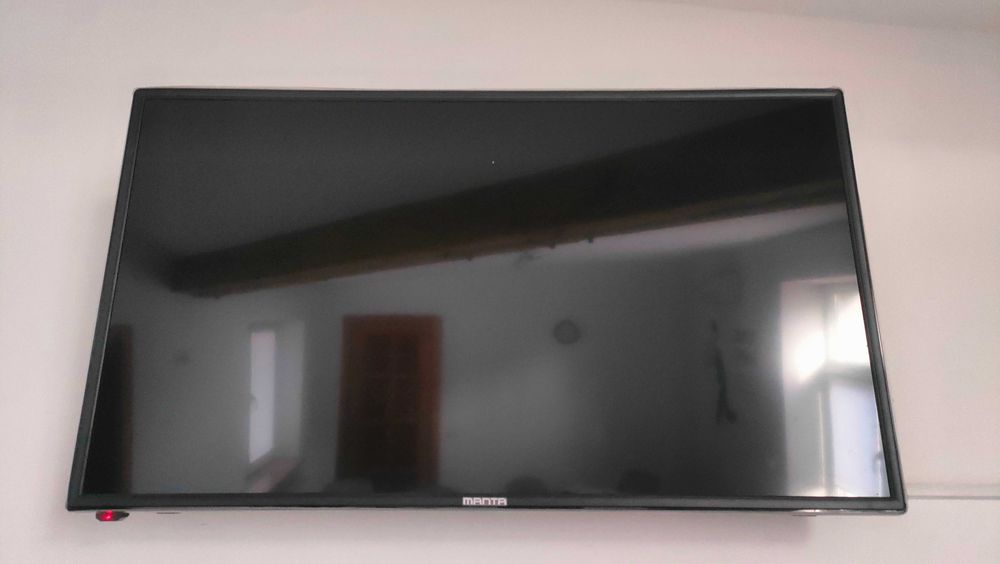 Телевізори Manta LED 4004 T2 Pro, 40 дюймів, DVB-T/T2 MPEG4, 40 дюймів
