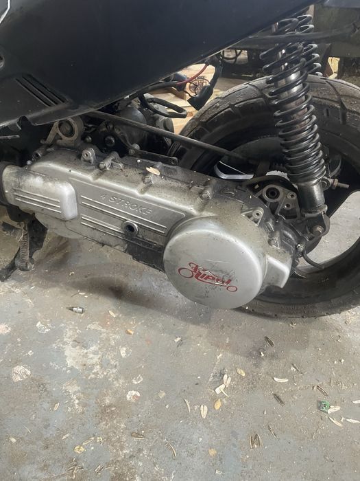 Скутер вайпер 125 кубиків