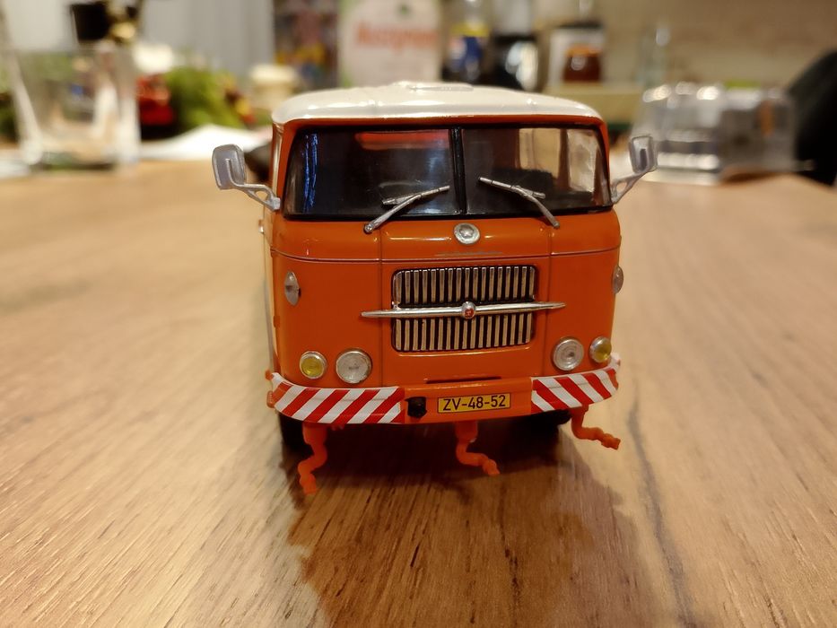 Kultowe ciężarówki prl deagostini Skoda Liaz 706 RTH nr.44 polewaczka