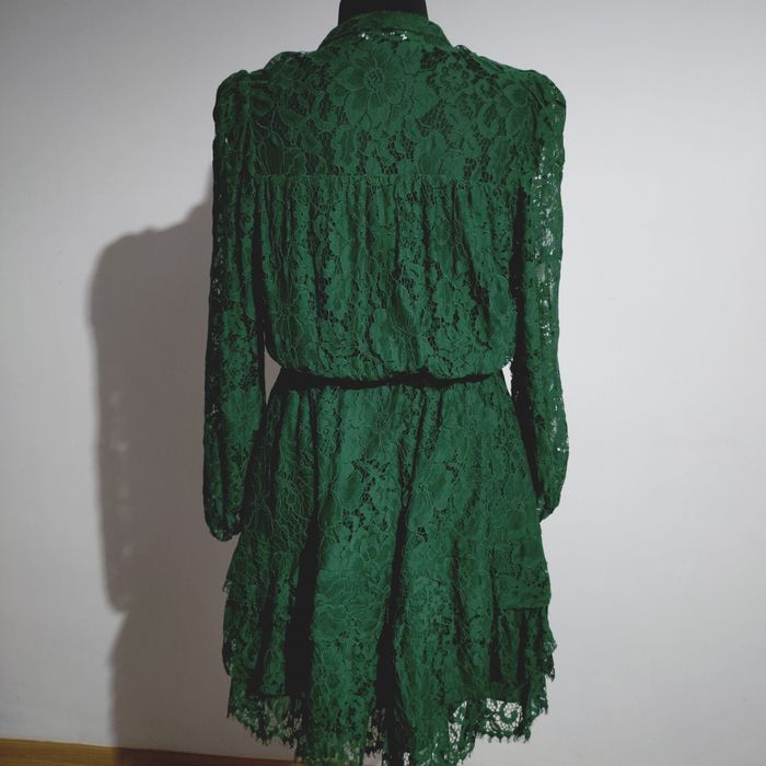 Zielona sukienka firmy Reserved