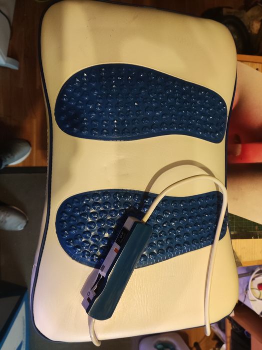 Vendo almofada de massagem elétrica para pés