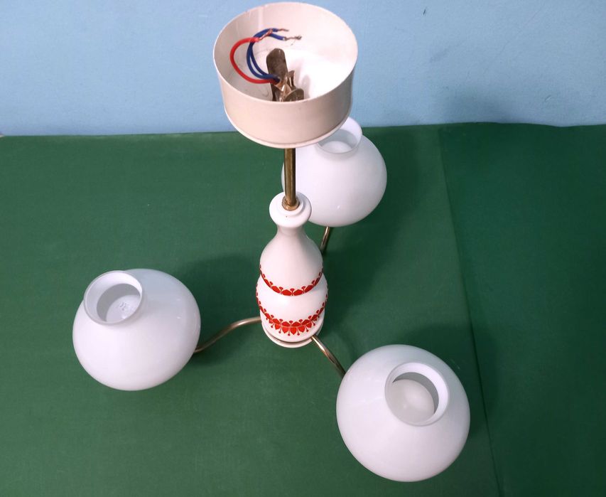 Żyrandol porcelanowy Lampa sufitowa wisząca sprawna RETRO z PRL