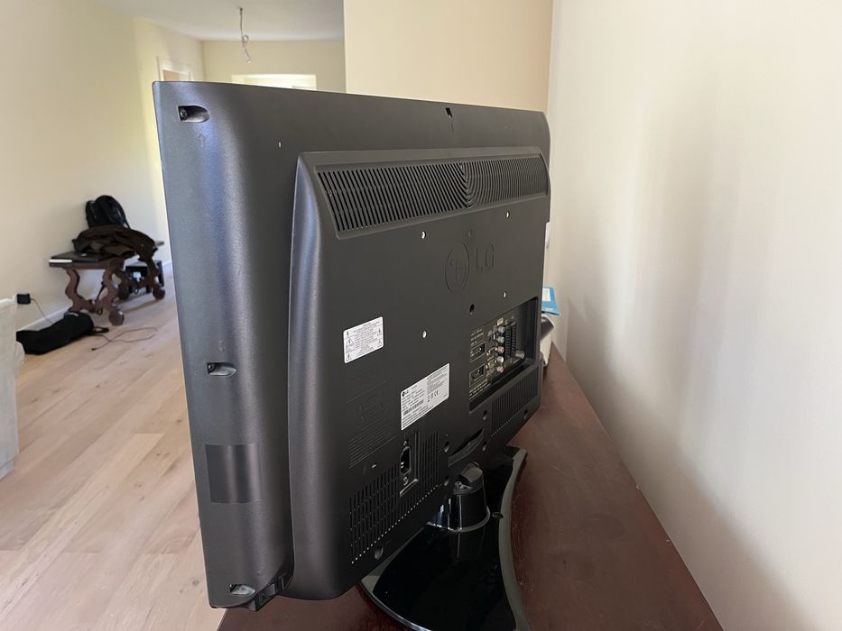 Televisao LG (26 polegadas)