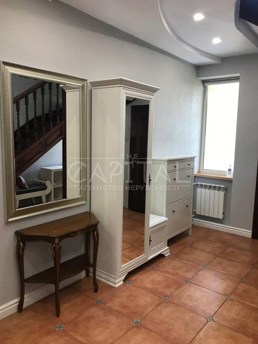 Оренда будинку 250м2,  Солом'янка