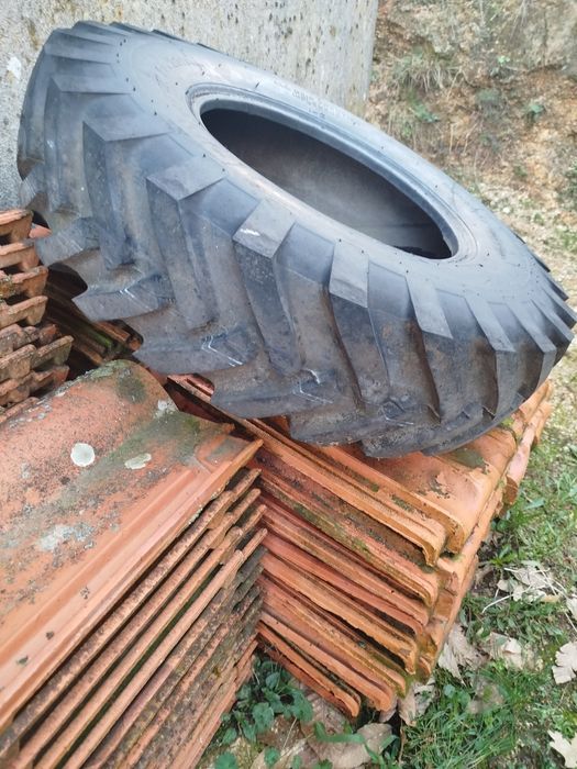 Pneu 7.50-16            .