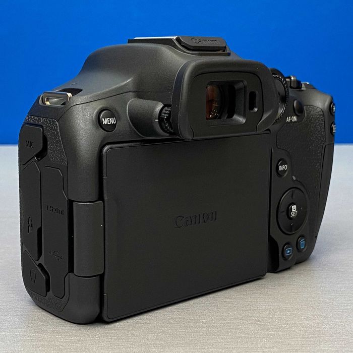 Canon EOS R7 (Corpo) - 32.5MP