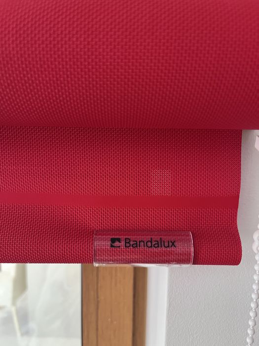 Estores de rolo vermelho opacos