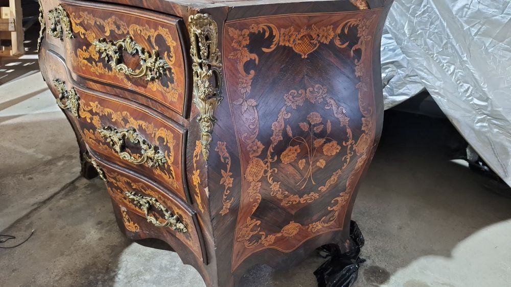 Comoda, estilo Rococó, década de 1900